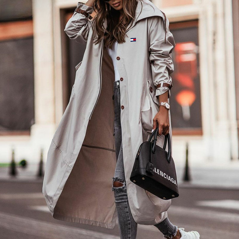 Lange Damesjas met Capuchon